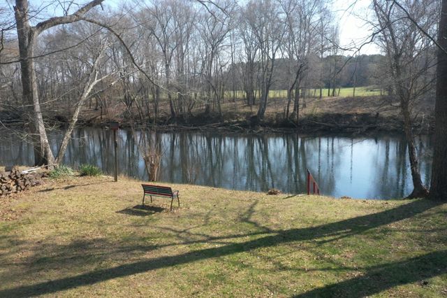 18 Crews Drive, Benton, TN 37307