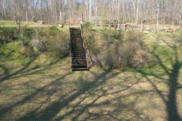 18 Crews Drive, Benton, TN 37307