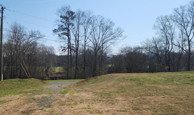 18 Crews Drive, Benton, TN 37307