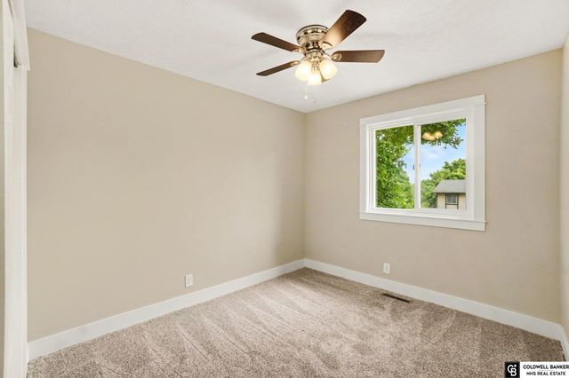 4722 N 129th Avenue, Omaha, NE 68164