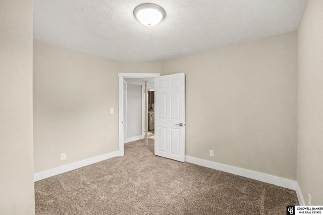4722 N 129th Avenue, Omaha, NE 68164