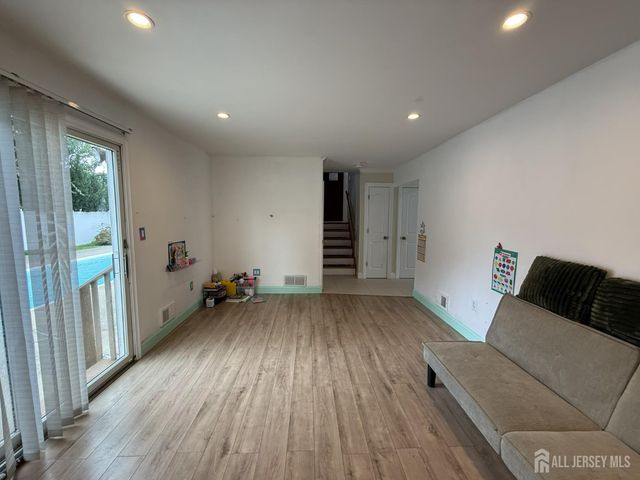2 Elaine Court, Old Bridge, NJ 08857
