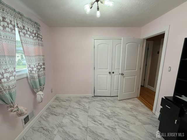 2 Elaine Court, Old Bridge, NJ 08857