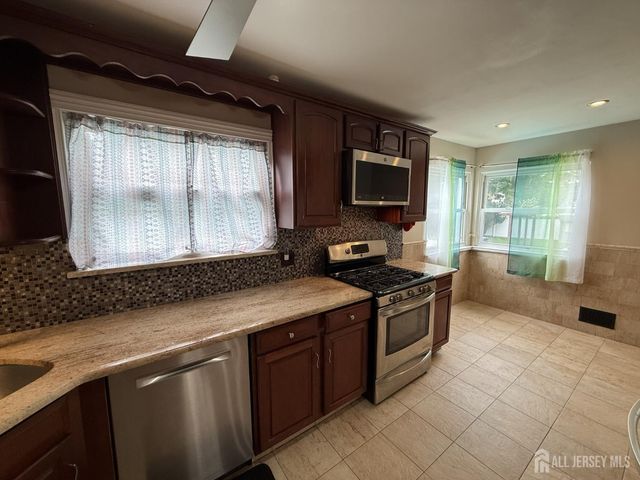 2 Elaine Court, Old Bridge, NJ 08857