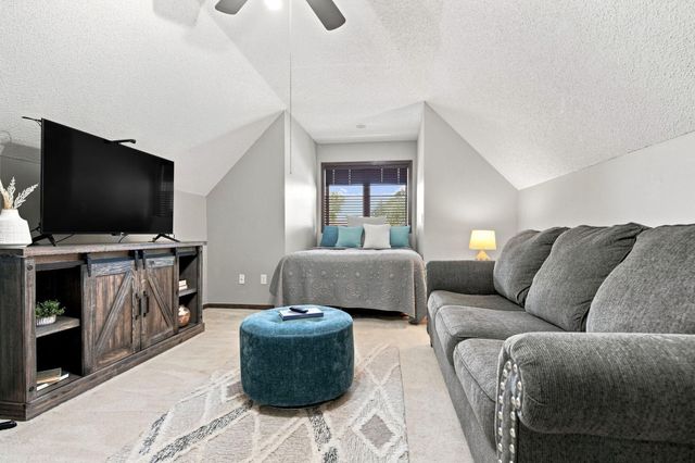 17115 81st Avenue N, Maple Grove, MN 55311
