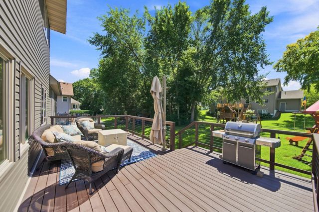 17115 81st Avenue N, Maple Grove, MN 55311