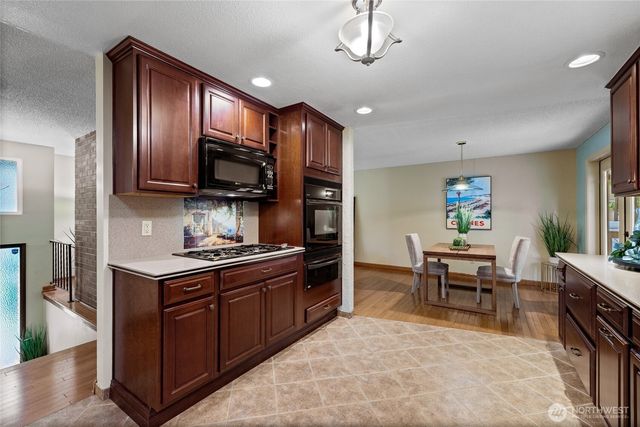 8810 47th Street W, University Place, WA 98466