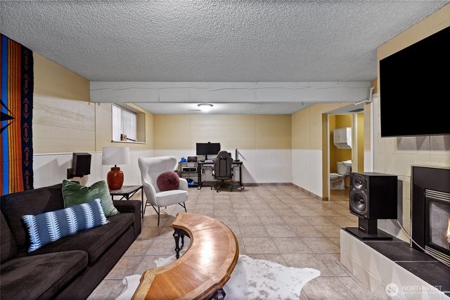 8810 47th Street W, University Place, WA 98466