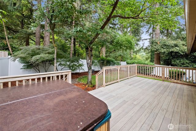8810 47th Street W, University Place, WA 98466