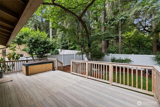 8810 47th Street W, University Place, WA 98466