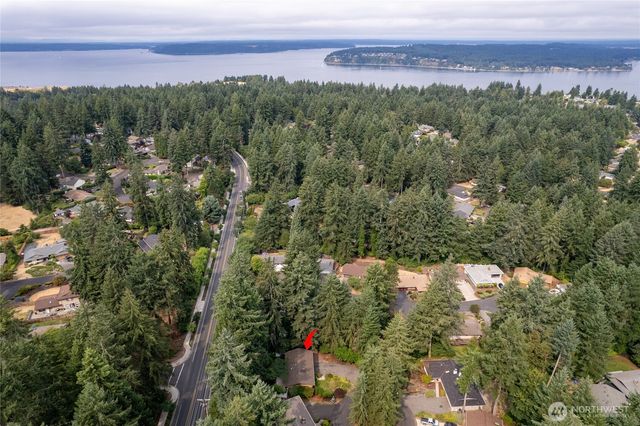 8810 47th Street W, University Place, WA 98466