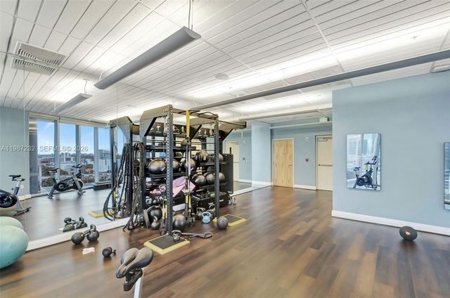 185 SW 7th St 4410, Miami, FL 33130