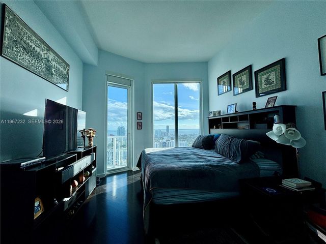 185 SW 7th St 4410, Miami, FL 33130