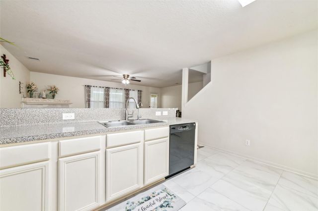 3530 Barkers Crossing Avenue, Houston, TX 77084