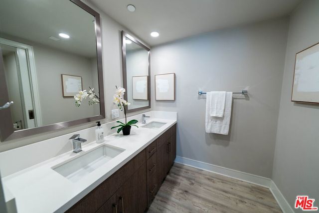 6030 Seabluff Drive 410, Los Angeles, CA 90094