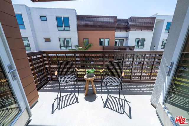 6030 Seabluff Drive 410, Los Angeles, CA 90094