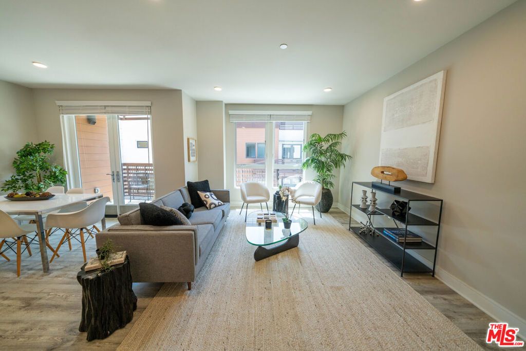 6030 Seabluff Drive 410, Los Angeles, CA 90094