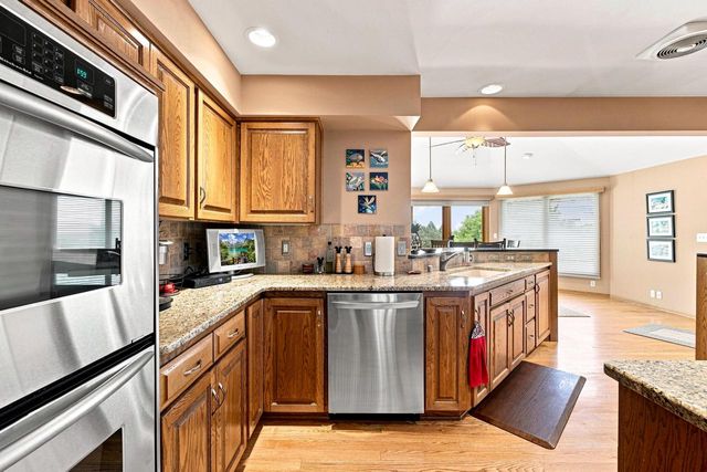 N48W25418 Aberdeen DRIVE, Pewaukee, WI 53072