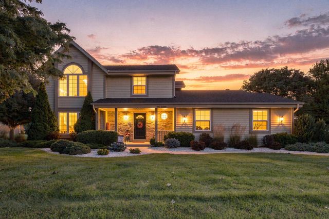 N48W25418 Aberdeen DRIVE, Pewaukee, WI 53072