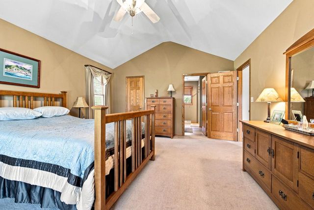 N48W25418 Aberdeen DRIVE, Pewaukee, WI 53072
