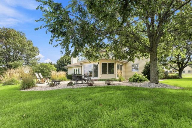 N48W25418 Aberdeen DRIVE, Pewaukee, WI 53072