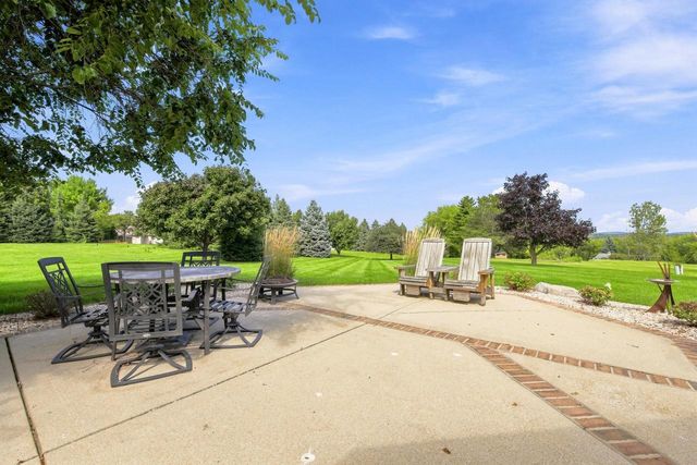 N48W25418 Aberdeen DRIVE, Pewaukee, WI 53072
