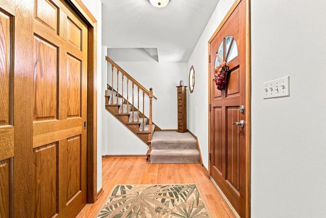N48W25418 Aberdeen DRIVE, Pewaukee, WI 53072