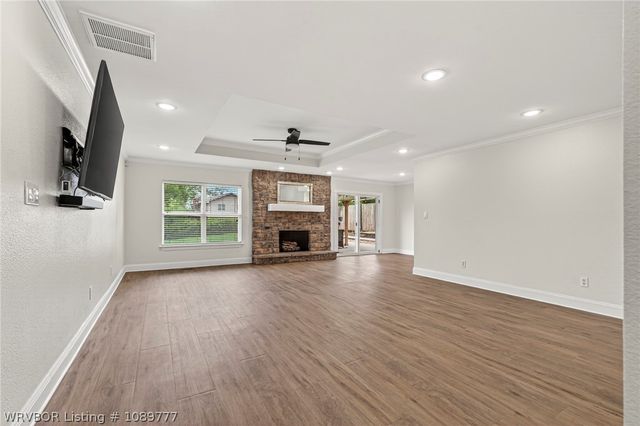 207 Azure Hills Drive, Van Buren, AR 72956