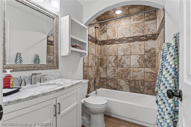 207 Azure Hills Drive, Van Buren, AR 72956
