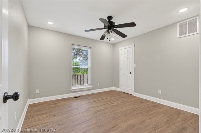 207 Azure Hills Drive, Van Buren, AR 72956