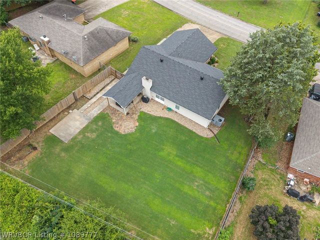 207 Azure Hills Drive, Van Buren, AR 72956
