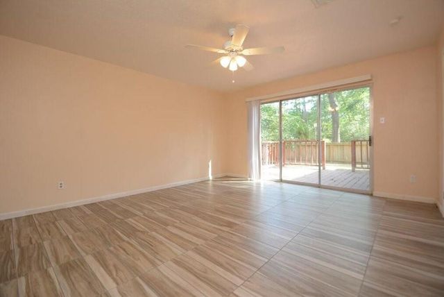 15 S Tallowberry Dr, Spring, TX 77381