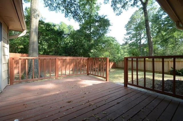 15 S Tallowberry Dr, Spring, TX 77381
