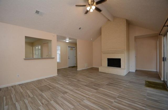 15 S Tallowberry Dr, Spring, TX 77381