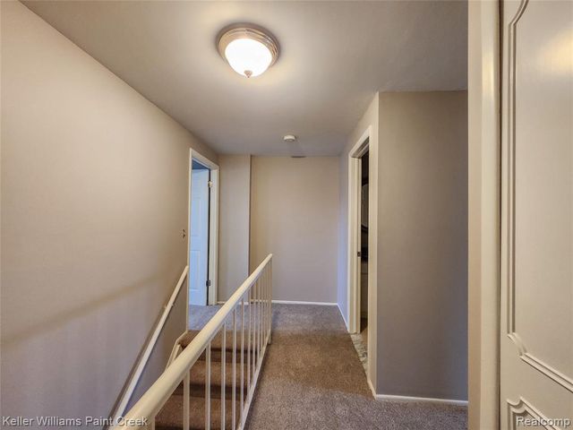 1760 Brentwood Drive, Troy, MI 48098