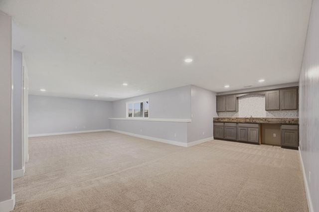 1601 N Blackstone, Wichita, KS 67235