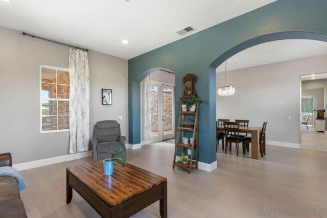 310 Highland Oaks, Fallbrook, CA 92028