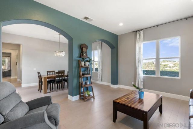 310 Highland Oaks, Fallbrook, CA 92028