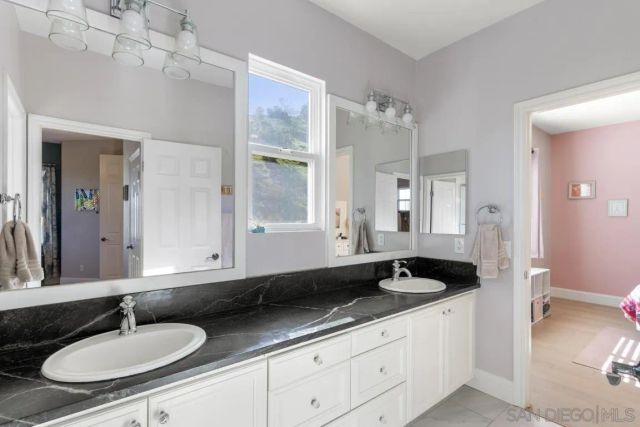 310 Highland Oaks, Fallbrook, CA 92028