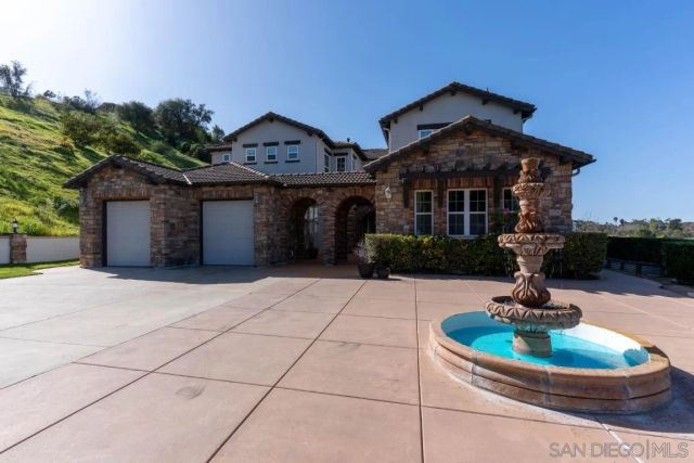 310 Highland Oaks, Fallbrook, CA 92028