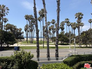 20 Ocean Park Boulevard 7, Santa Monica, CA 90405