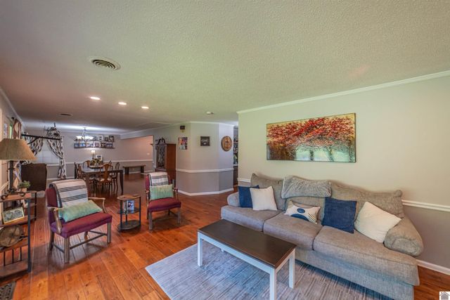 1717 N Friendship Rd, Paducah, KY 42003