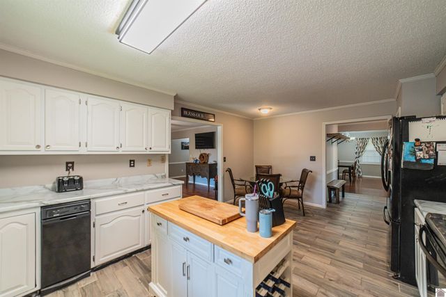 1717 N Friendship Rd, Paducah, KY 42003