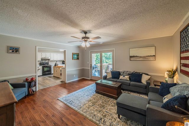 1717 N Friendship Rd, Paducah, KY 42003