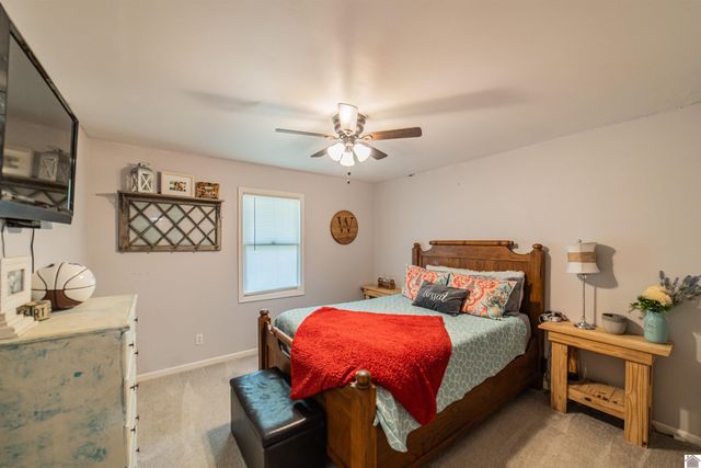 1717 N Friendship Rd, Paducah, KY 42003