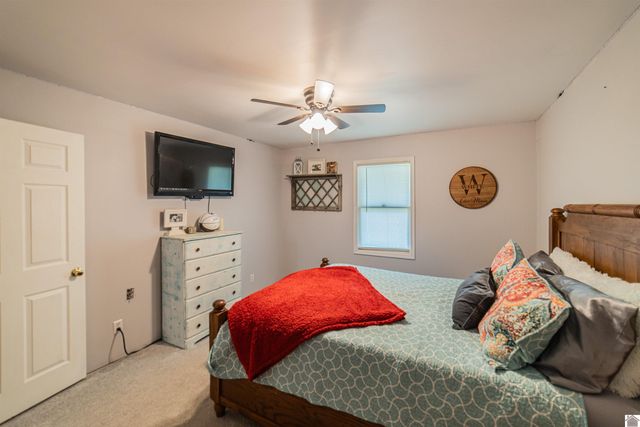 1717 N Friendship Rd, Paducah, KY 42003
