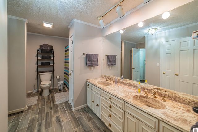 1717 N Friendship Rd, Paducah, KY 42003