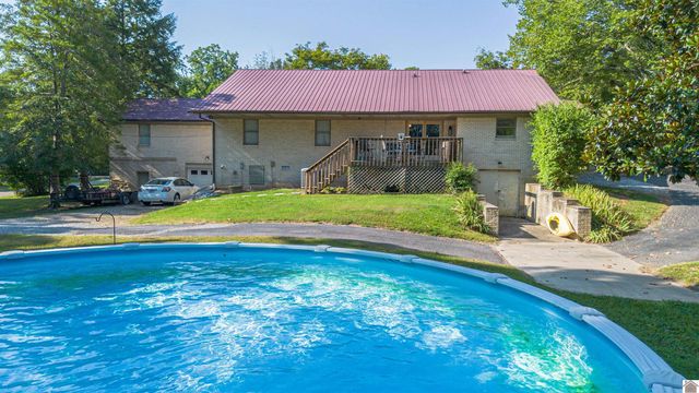 1717 N Friendship Rd, Paducah, KY 42003
