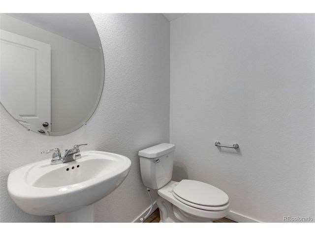 2411 Pinot Pl, Fort Lupton, CO 80621