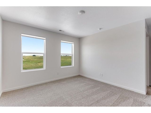 2411 Pinot Pl, Fort Lupton, CO 80621